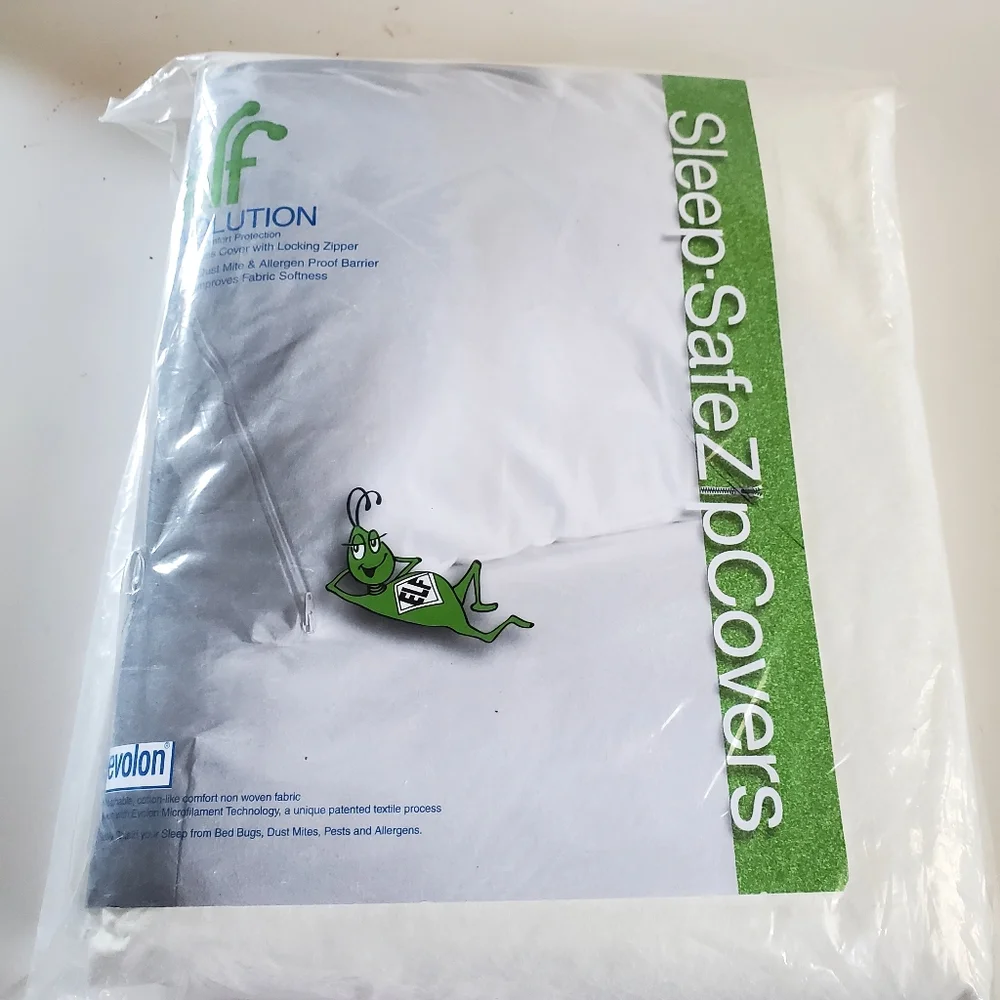 New ELF Sleep Safe Zip Mattress Cover - White Full Size